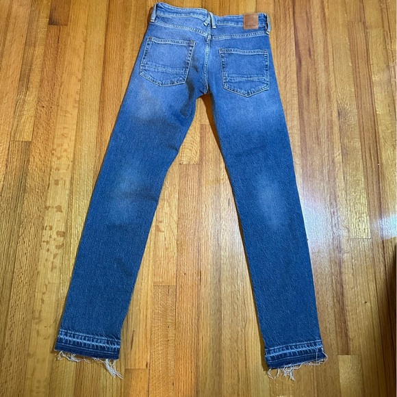 Free People We The Free Women's 24 Medium Wash Blue distressed Denim Jeans(a3 - Picture 1 of 11